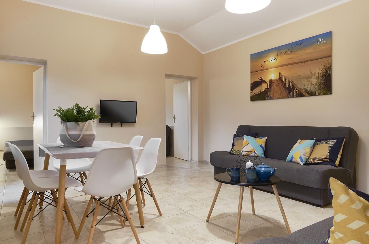 Arenda Apartamenty&Domki Caloroczne Sierakow  Exteriér fotografie